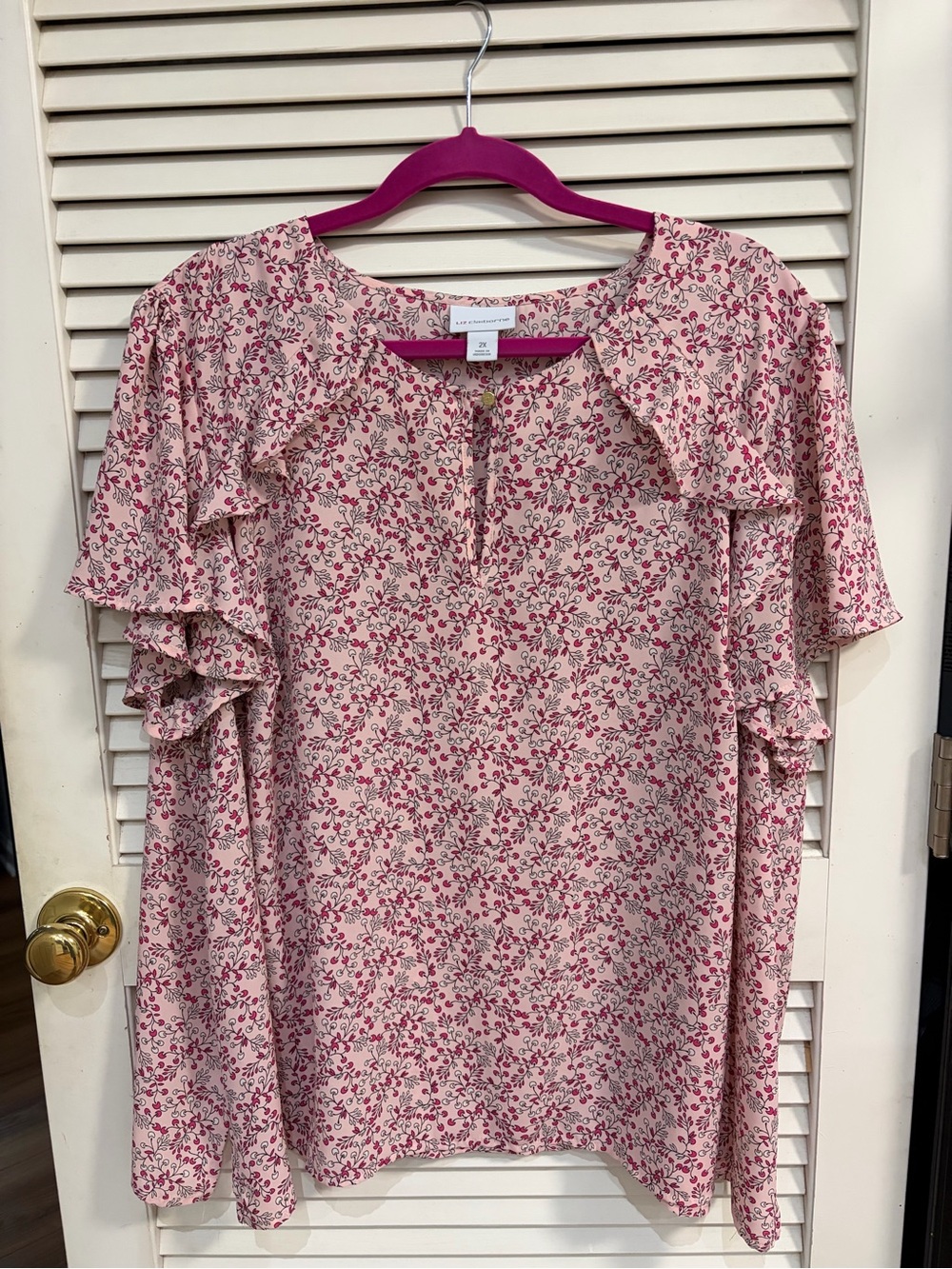 Liz Claiborne Pink Floral Ruffle-Sleeve Blouse